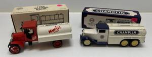 lot 67 image: Two Ertl Collectibles Die-Cast Metal Banks&nbsp 1 1992 ( Champlin  Presto Gasoline ) Collector Series 1 1930 Diamond T Fuel Tanker 1 ( Kwik Shop ) 1926 Tanker