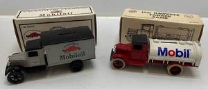 lot 76 image: Two Ertl Collectibles Die-Cast Metal Banks 1 1991 ( Gargoyle Mobiloil ) 1931 Hawkeye Straight 1 1990 ( Mobil ) 1931 Hawkeye Tanker