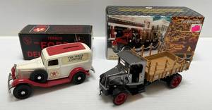 lot 101 image: Two Ertl Collectibles Die-Cast Metal Banks 1 1986 ( Texaco ) 1932 Ford Delivery Van 1 2001 ( Texaco ) 1918 Mack AC Bulldog Flatbed Truck
