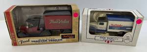 lot 111 image: Two Ertl Collectibles Die-Cast Metal Banks 1 1991 ( True Value ) 1931 Delivery Truck  1 1998 ( True Value ) Ford Tractor Trailer