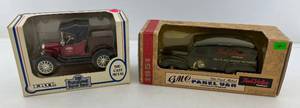 lot 114 image: Two Ertl Collectibles Die-Cast Metal Banks 1 1989  ( True Value ) 1918 Runabout Barrel  1 1995  ( True Value ) GMC Panel Truck