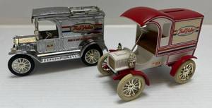 lot 121 image: Two Ertl Collectibles Die-Cast Metal Banks ( No Boxes ) 1 ( True Value ) 1913 Model T Van  1 ( True Value ) 1905 Ford Delivery Van