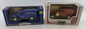 lot 132 image: Two Collectible Die-Cast Metal Banks 1 1993 Ertl Brand ( Fleet Farm ) 1932 Ford Panel Delivery 1 2003 RC2 Brand ( Fleet Farm ) 1936 Ford Panel Van