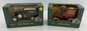 lot 152 image: Two 1993 Ertl Collectibles Die-Cast Metal Banks 1 ( Anheuser Busch ) 1905 Delivery Car 1 ( Anheuser Busch ) 1932 Ford Panel Delivery Truck