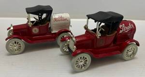 lot 173 image: Two Ertl Collectibles Die-Cast Metal Banks ( No Boxes ) 1  ( Strohs Beer ) 1918 Fortd Model T Runabout 1 (  Old Milwaukee ) 1918 Ford Model T Runabout