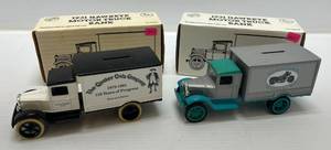 lot 220 image: Two 1990 Ertl Collectibles Die-Cast Metal Banks 1 ( Downtown Seatle ) 1931 Hawkeye Motor Truck ( Limited Edition )&nbsp1-500 1 ( Quaker Oats ) 1931 Hawkeye Motor Truck