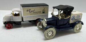 lot 229 image: Two Ertl Collectibles Die-Cast Metal Banks ( No Boxes ) 1 ( Balanton Minnesota) 1918 Ford Model T 1 ( Home Federal Savings Bank ) 1926 Bulldog