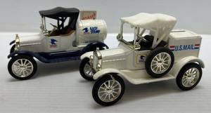 lot 232 image: Two Ertl Collectibles Die-Cast Metal Banks ( No Boxes ) 1 ( U.S. Mail ) 1918 Ford Model T Runabout  1 ( U.S. Mail  ) 1918 Ford Model T Runabout
