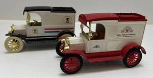 lot 234 image: Two Ertl Collectibles Die-Cast Metal Banks ( No Boxes ) 1 ( Nash Finch ) 1913 Ford Model T Van 1 ( U.S. Mail ) 1913 Ford Model T Van