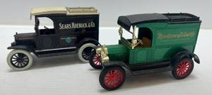 lot 254 image: Two Ertl Collectibles Die-Cast Metal Banks ( No Boxes ) 1 ( Sears Roebuck & Co. ) 1913 Model T Van 1 ( Montgomery Ward Co.) 1913 Ford Model T Van