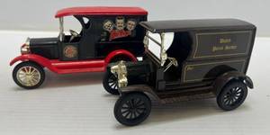 lot 258 image: Two Ertl Collectibles Die-Cast Metal Banks ( No Boxes ) 1 ( Pep Boys ) 1923 Chevrolet Delivery Van 1 ( UPS ) 1913 UPS Classic Car