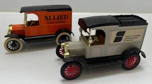 lot 261 image: Two Ertl Collectibles Die-Cast Metal Banks ( No Boxes ) 1 ( Allied Van Lines ) 1917 Ford Model T Van 1 ( South Ottumwa Savings Bank ) 1913 Model T Van