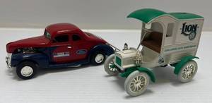 lot 263 image: Two Ertl Collectibles Die-Cast Metal Banks ( No Boxes ) 1 ( Lion Coffee 125th Anniversary ) 1905 Fords First Delivery Car 1 1998 ( Mills ) Ford Motrt Company