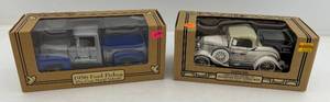 lot 267 image: Two Ertl Collectibles Die-Cast Metal Banks 12001  ( Mills Motors ) 1956 Ford Pickup 1 2002 ( Mills Motors ) 1930 Ford Model A Roadster With Cargo Box