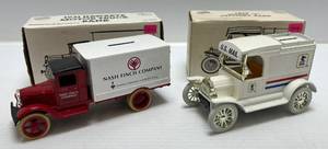 lot 272 image: Two Ertl Collectibles Die-Cast Metal Banks 1 1989 ( U.S. Mail ) 1913 Model T Delivery 1 1990 ( Nash Finch ) 1931 Hawkeye Motor Truck