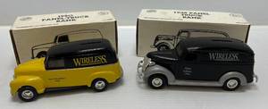 lot 283 image: Two Ertl Collectibles Die-Cast Metal Banks 1 1991 ( Wireless ) 1950 Panel Truck  1 1993 ( Wireless ) 1938 Panel Truck