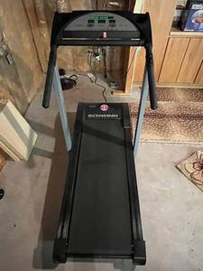 lot 3 image: Schwinn 6300.2 Treadmill in Good Working Condition