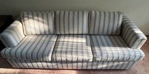 lot 44 image: High Quality Sealy Fashioniter Convertible Sleeper Sofa (78 Wide)