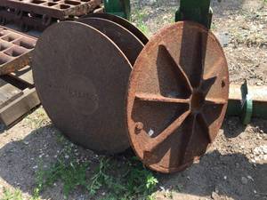 lot 18 image: 4 OPW 18 Steel Manhole Covers