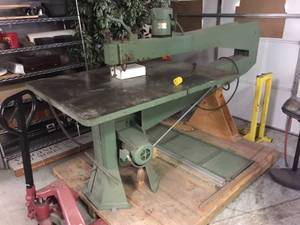 lot 51 image: Industrial Richards 74 Throat Jig-Saw