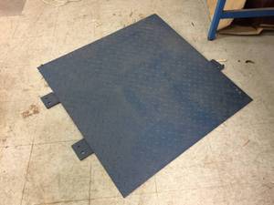 lot 107 image: ULine Industrial 3 x 3 Floor Scale Ramp