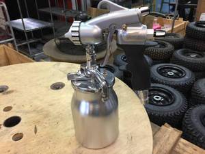 lot 121 image: Earlex HVLP Paint Spray Gun - Like New