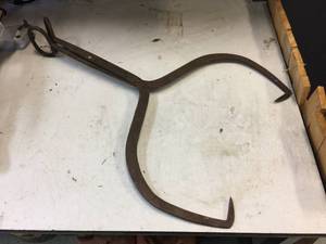 lot 165 image: Antique Wm T Wood & Co Large ICE Tongs