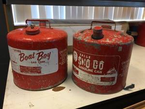 lot 168 image: 2 Vintage Metal 5 Gallon Gas Cans