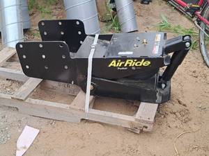 lot 973 image: 2021 Lippert Trailair Air Ride 5th Wheel Hitch Assembly (New)