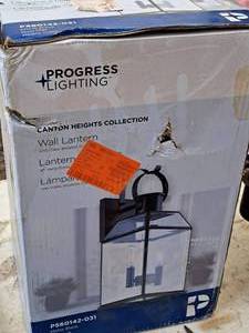 lot 1043 image: Progress Lighting Canton Heights Collection Hardwires Wall Lantern