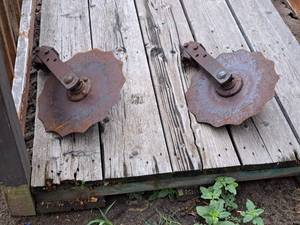 lot 1002 image: Lot of (2) Cultivator Blades