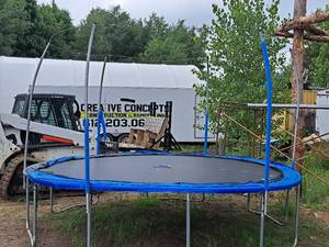 lot 1001 image: Trampoline 13x13