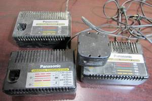 lot 19 image: Drills, Rechargeable Battery Packs & Chargers