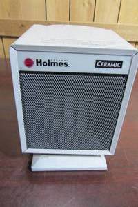 lot 43 image: Holmes Space Heater