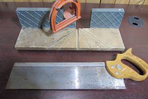 lot 61 image: Craftsman Vintage Mitre Saw