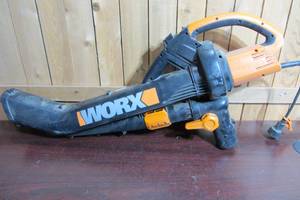 lot 88 image: WORX TriVac WG500 12 amp All-in-One Electric BlowerMulcherVacuum
