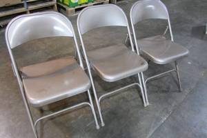 lot 95 image: Set Of Three Samsonite Metal Folding Chairs - Beige