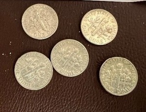 LOT OF 5 SILVER ROOSEVELT DIMES FROM THE 1960S