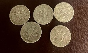 LOT OF 5 SILVER ROOSEVELT DIMES FROM THE 1950S