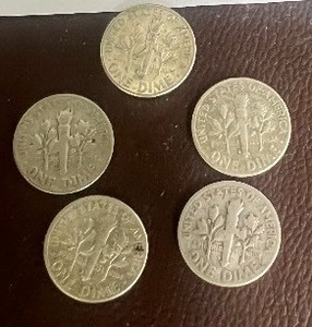 LOT OF 5 SILVER ROOSEVELT DIMES FROM THE 1950S