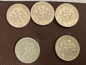 LOT OF 5 SILVER ROOSEVELT DIMES FROM THE 1950S