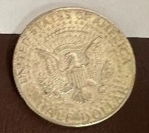 1964D  KENNEDY HALF DOLLAR  90% SILVER