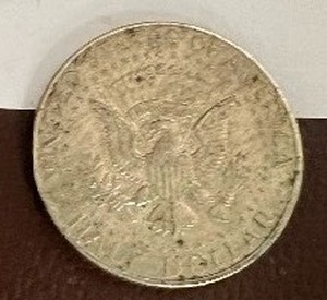 1964D  KENNEDY HALF DOLLAR  90% SILVER
