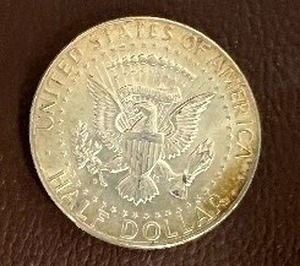 1964D  KENNEDY HALF DOLLAR  90% SILVER