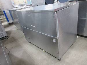 lot 220 image: BEVERAGE AIR SINGLE ACCESS MILK COOLER