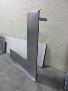 lot 233 image: STAINLESS STEEL L SHAPE WALL MOUNT SHELF