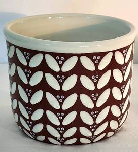 lot 40 image: Pair of Ioska Denmark Planters