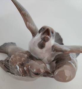 lot 73 image: Bing & Grndahl Danish Bird Figure by Dahl Jensen