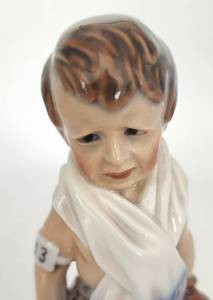 lot 75 image: Vintage Dahl Jensen Porcelain Boxer Boy Figure 1069