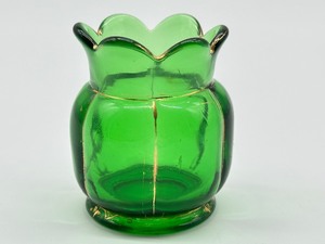 lot 93 image: Antique Emerald Green Toothpick Holder or Miniature Vase